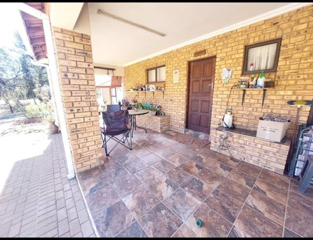 2 BEDROOM HOUSE FOR SALE IN HILLSIDE